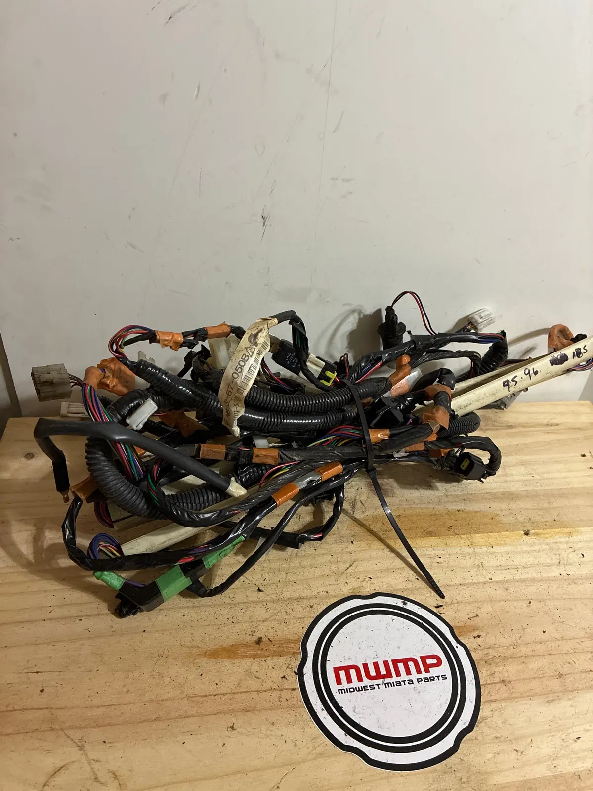 1995-1996 Mazda Miata Lower Interior Wiring Harness W/Abs Nb13-67-050B 1