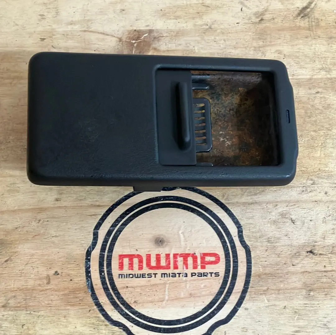 1990-1997 Mazda Miata Ashtray Na01-64-610B-00 1