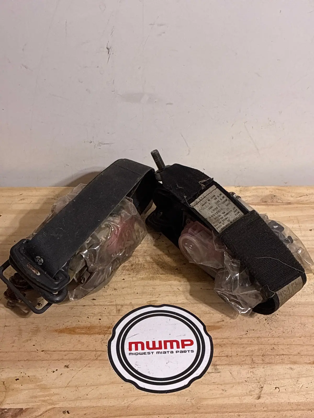 1990-1993 Mazda Miata Seat Belt Set 1