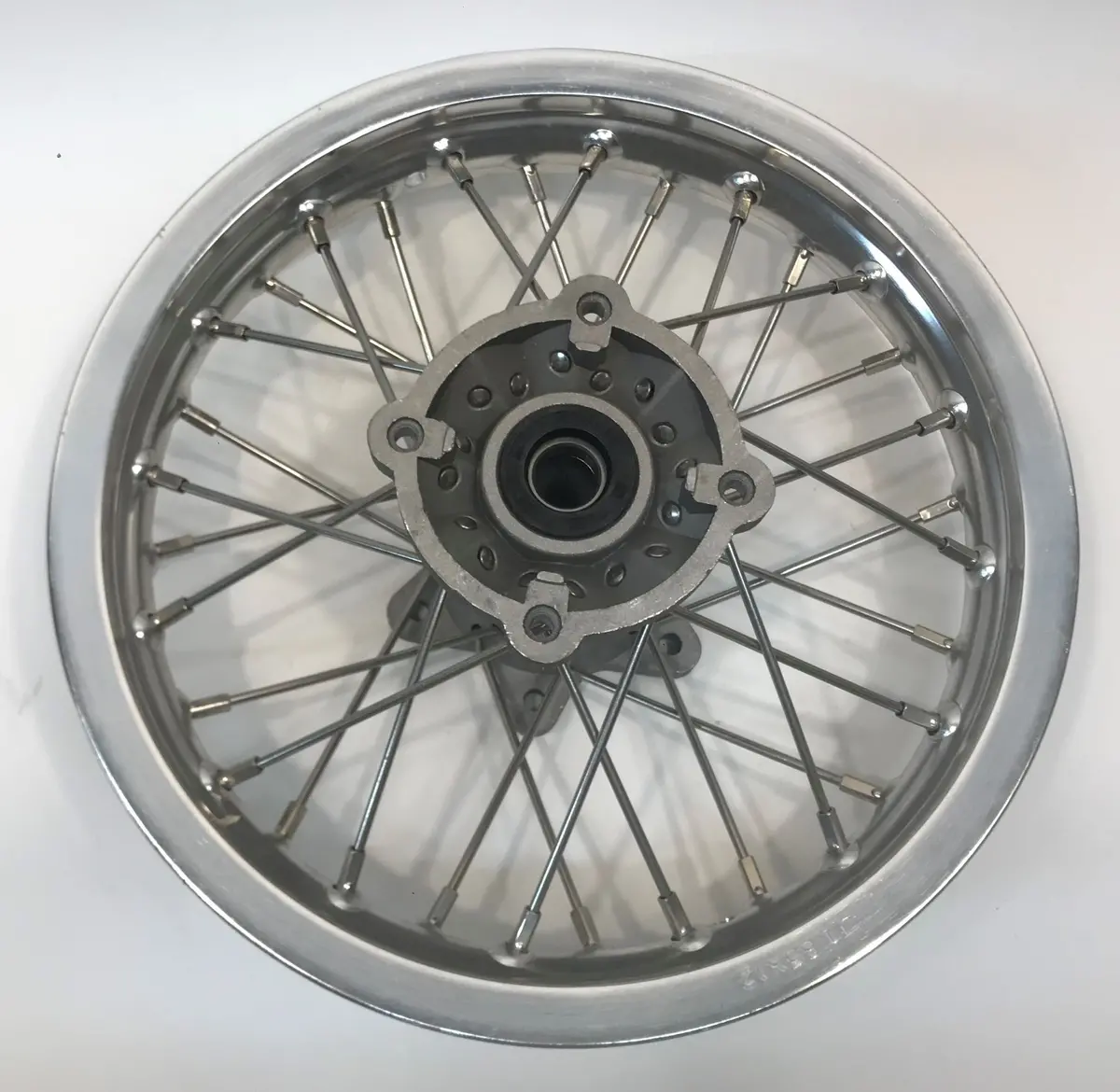 3905 | Rear Wheel 12" | Silver | V5 1