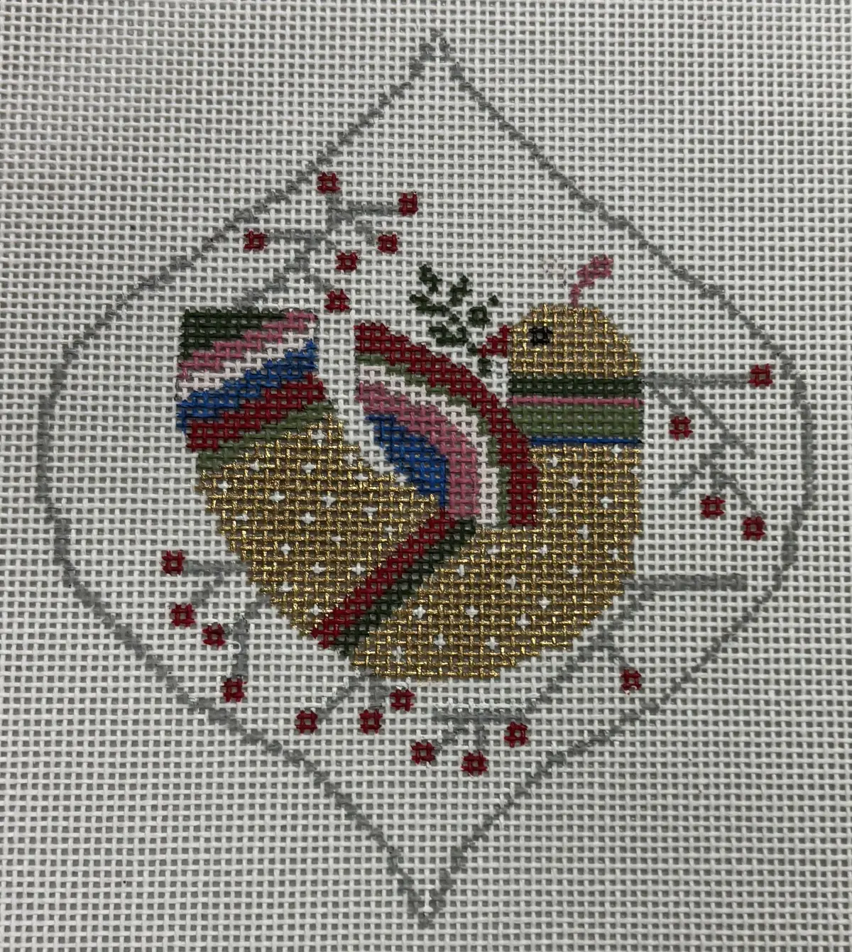 23-329 Bird And Holly Ornament 1