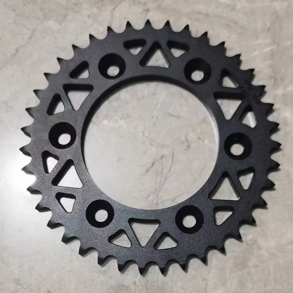 7764-Blk | Cnc Sprocket 428X37t | Black 1