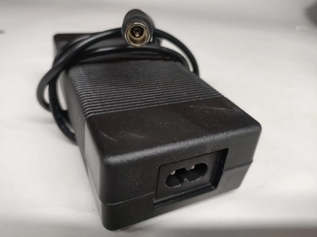 7840B | Charger 24V Rms 8Mm Plug | Tse12/16 1