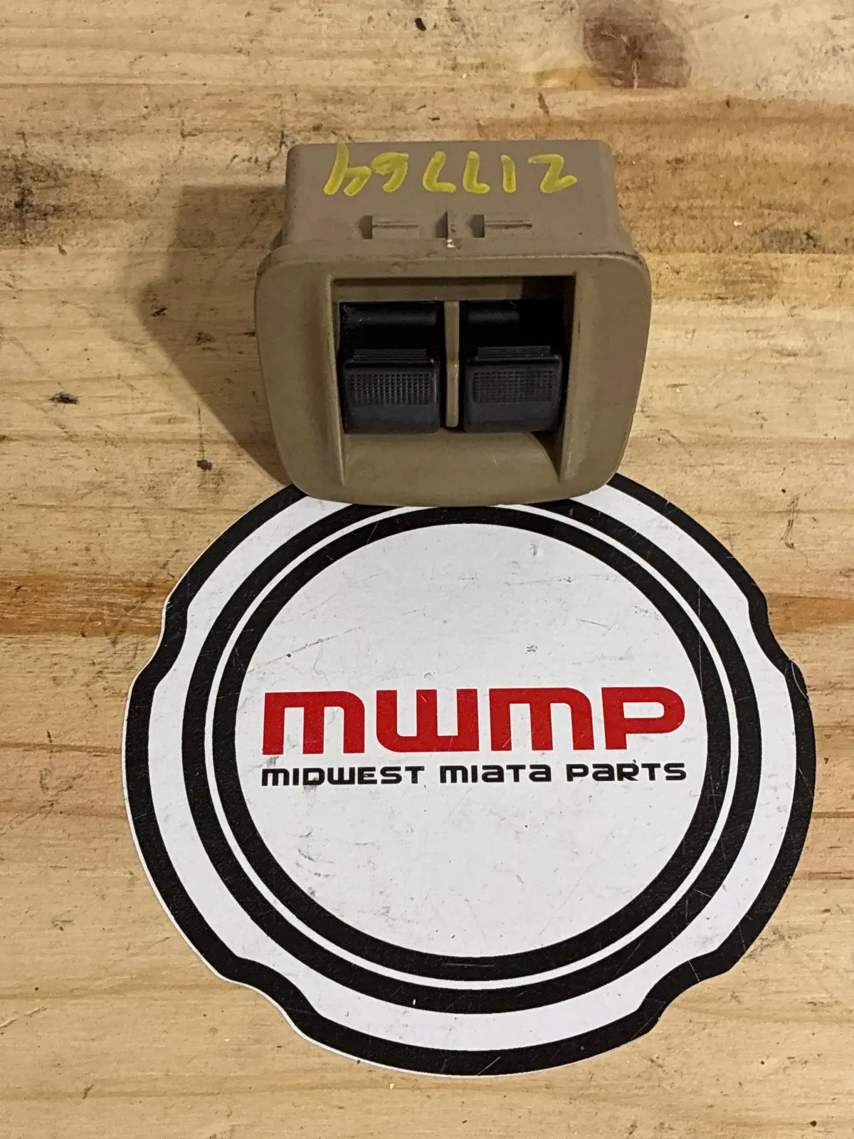 1999-2000 Mazda Miata Biege Power Window Switch Nc11-66-350B 80 1