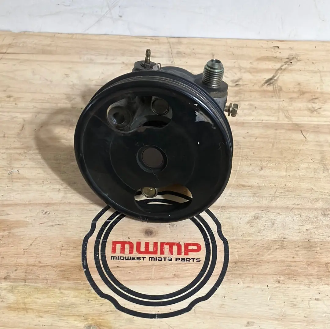 1990-1997 Mazda Miata Power Steering Pump 1