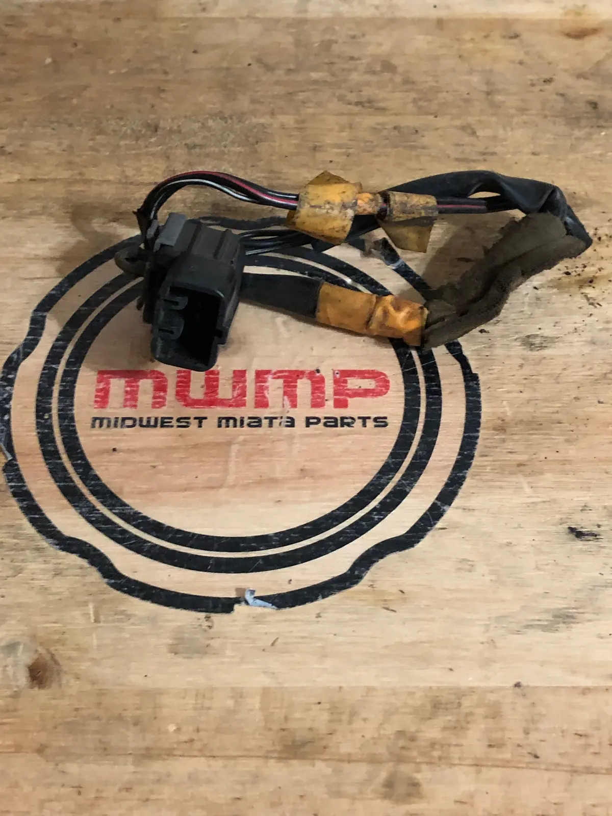 1999-2005 Mazda Miata Rear Defrost Wiring Pigtail 1