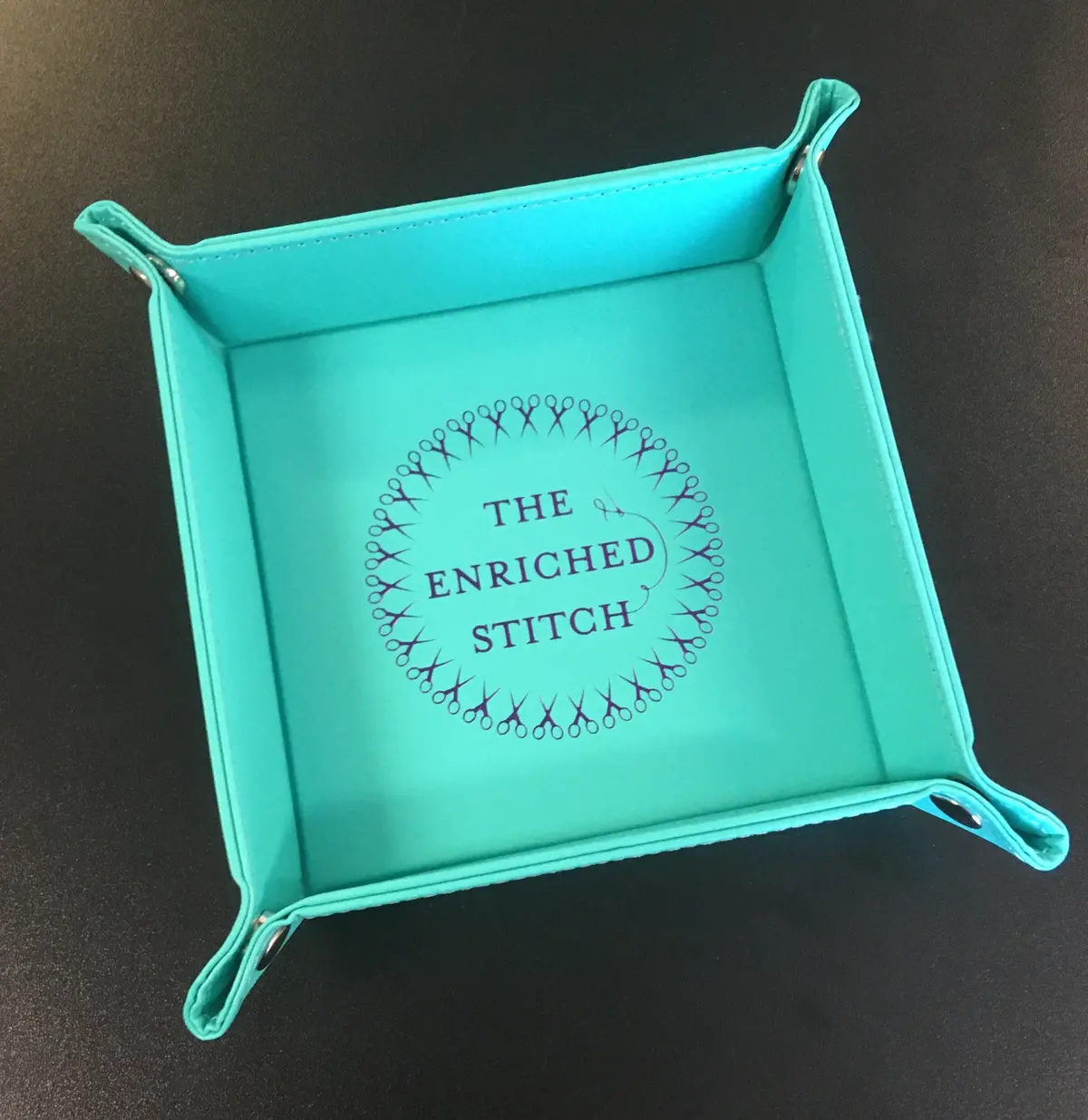 Enriched Stitch Snap Tray 1