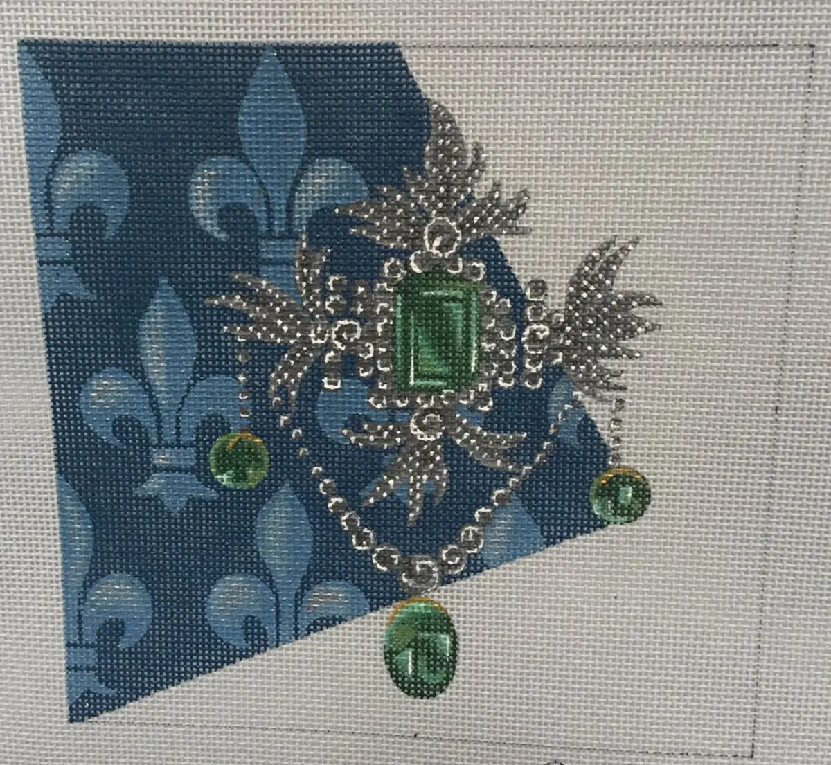 7227 Crown Jewels - Queen Mum's Brooch 1