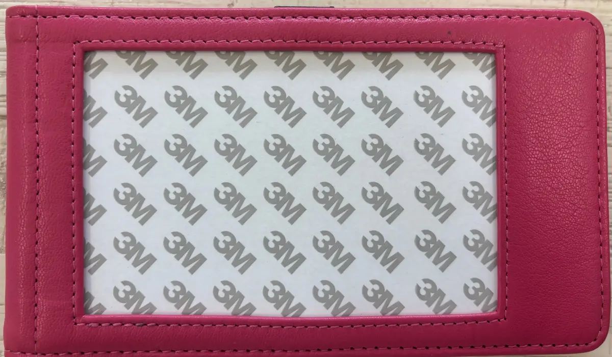 Golf Yardage Book - Pink 1