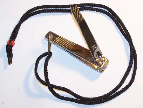Large Clippers With Lanyard 1