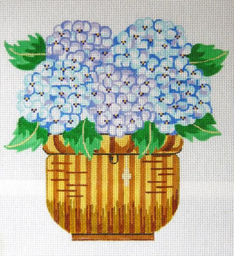 158 Nantucket Basket With Hydrangeas 1