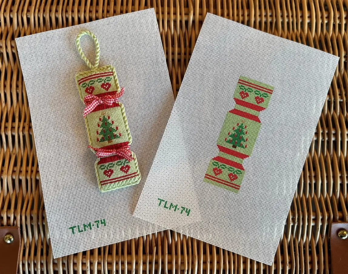 Tlm-74 Candlelit Tree Christmas Cracker 1