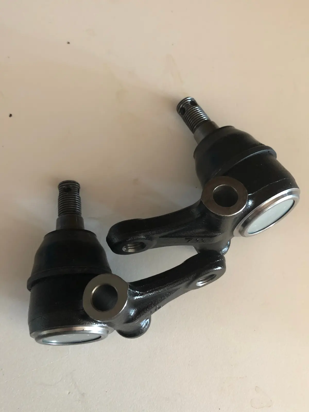 1990-2005 Mazda Miata Lower Ball Joints Na01-34-550B 1