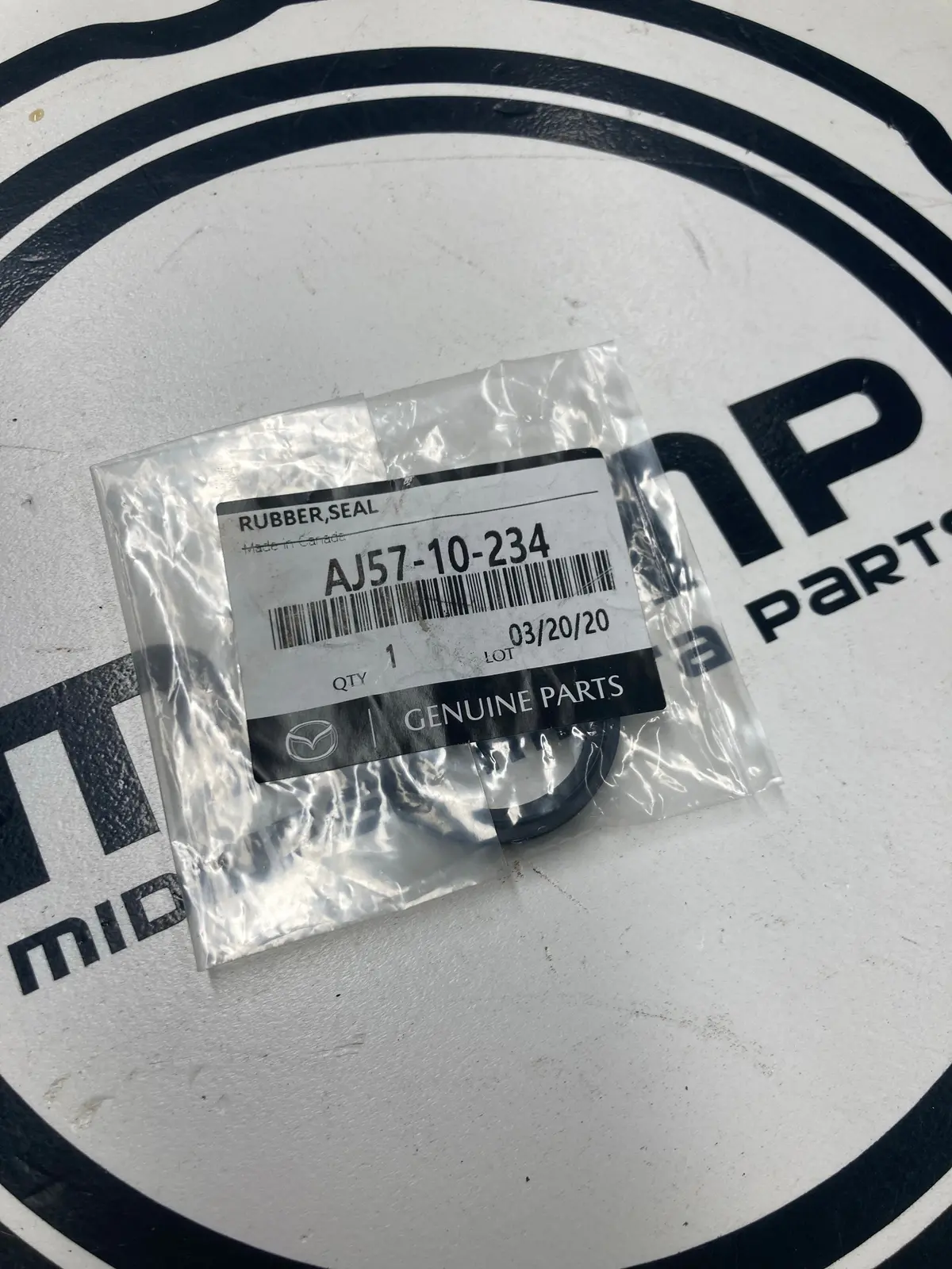 Mazda Aj57-10-234 Cylinder Head Valve Cover Rubber Seal 1