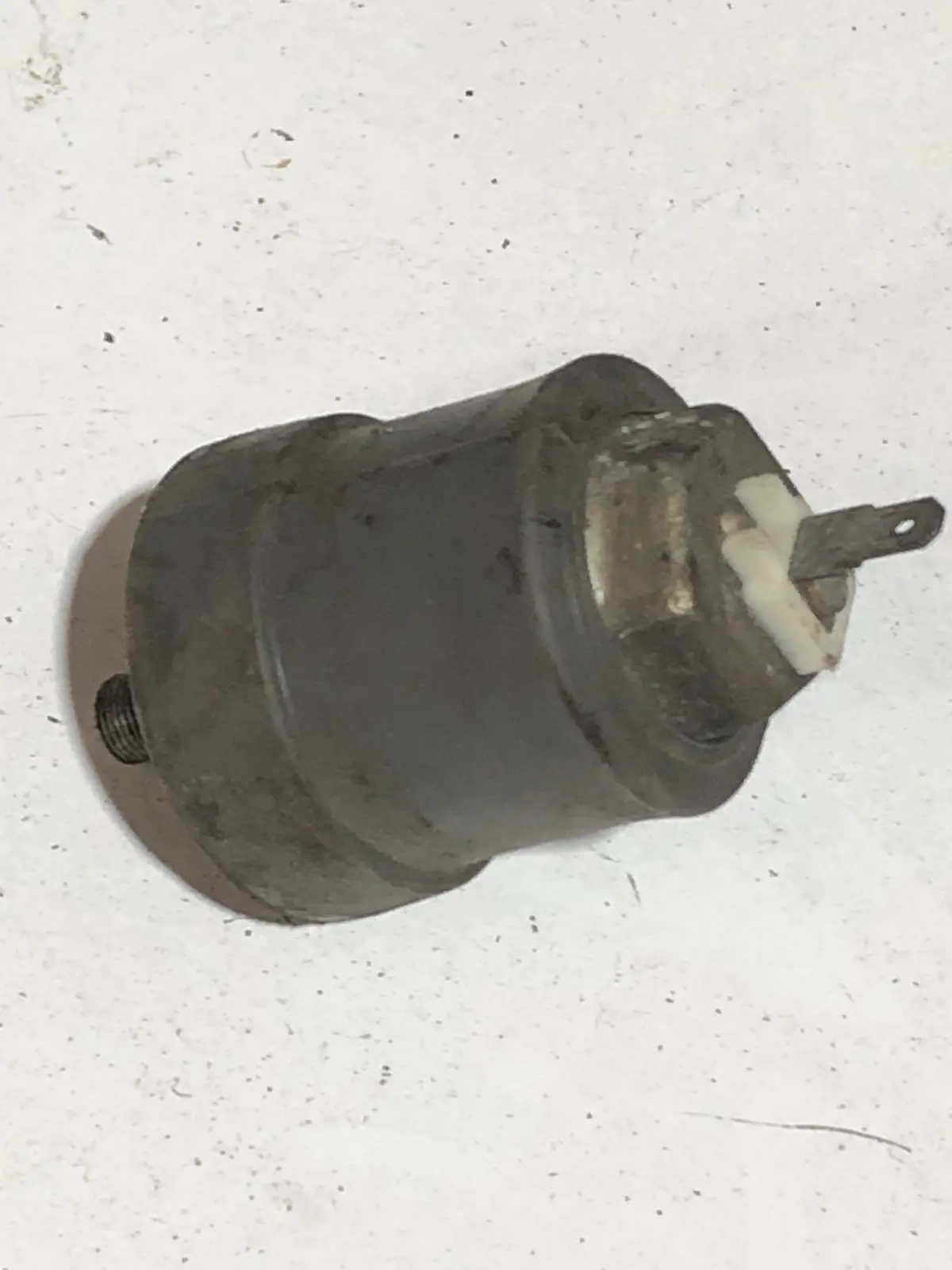 1990-1993 Mazda Miata Oil Pressure Sending Unit 1