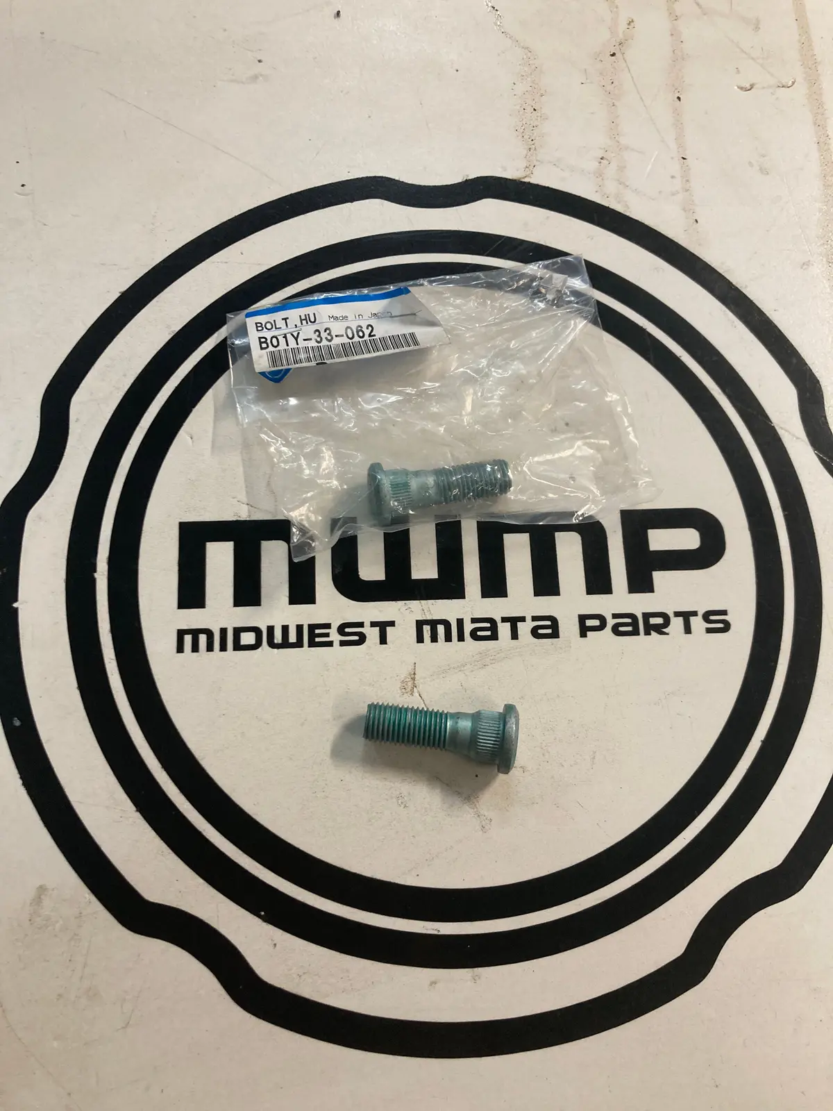 1990-2005 Mazda Miata Rear Wheel Lug Stud B01y-33-062 1