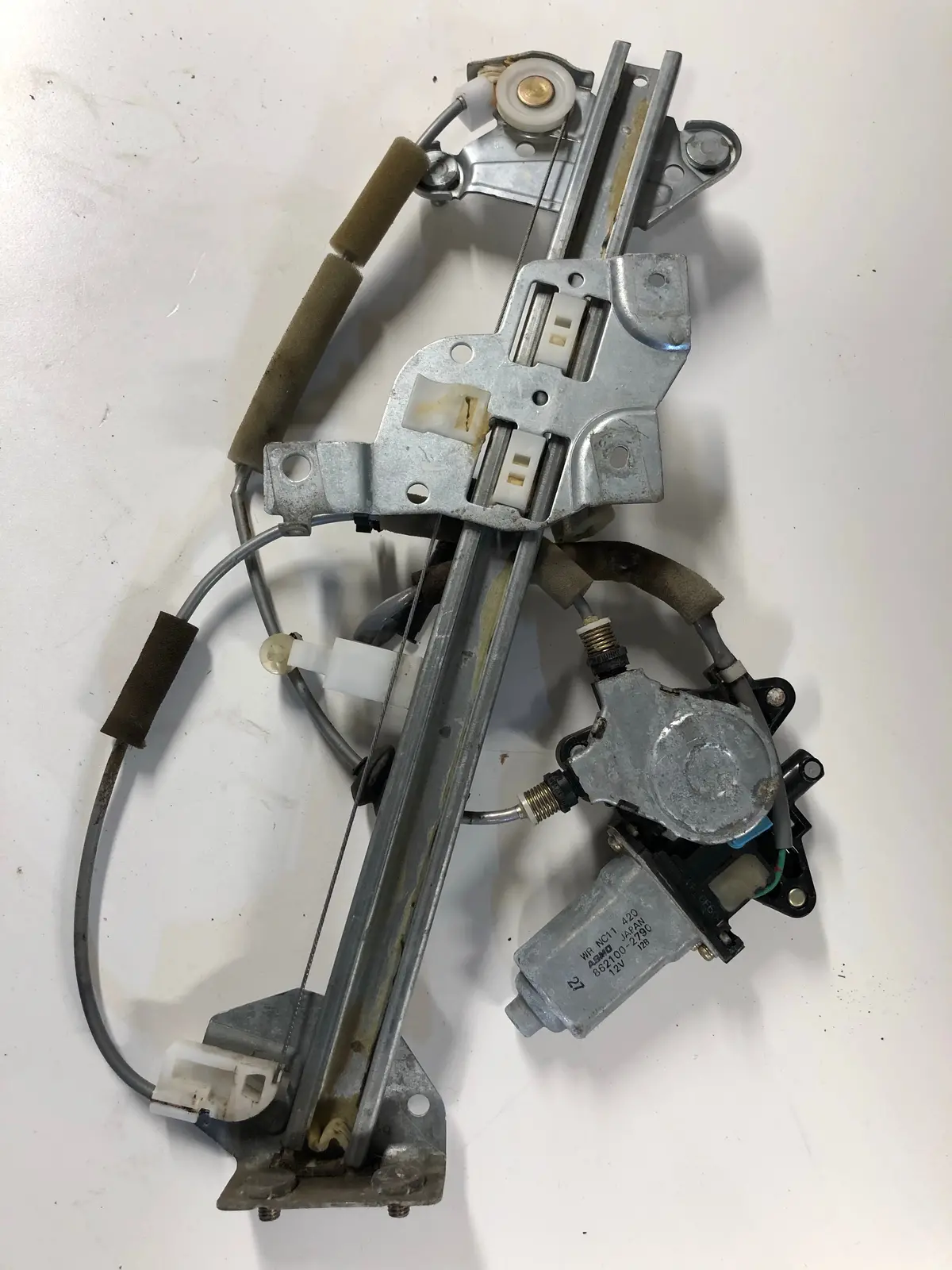 1990-1997 Mazda Miata Driver's Side Left Power Window Regulator 1