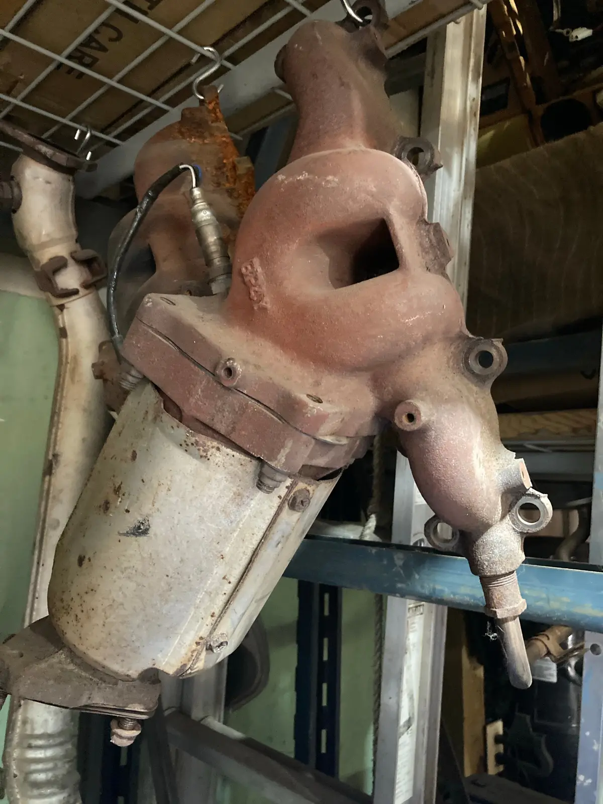 1999-2000 Mazda Miata California Emissions Exhaust Manifold 1