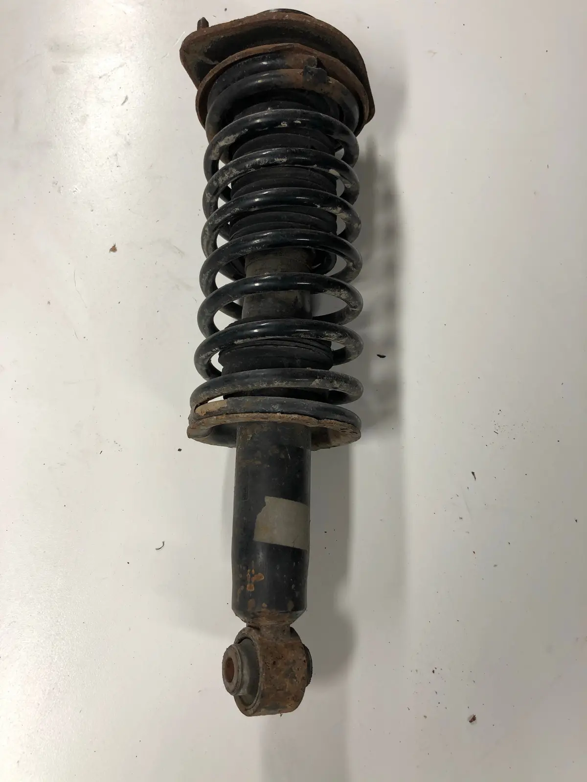 1990-1997 Mazda Miata Rear Strut Assembly 1