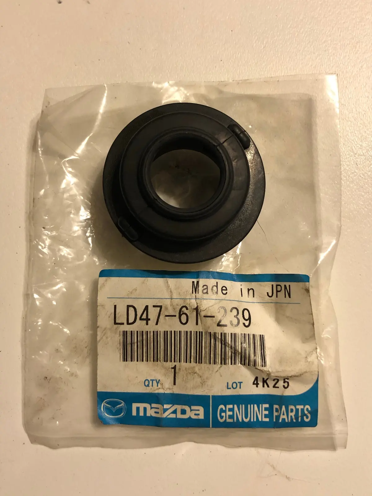 Mazda Heater Line Grommet Ld47-61-239 1