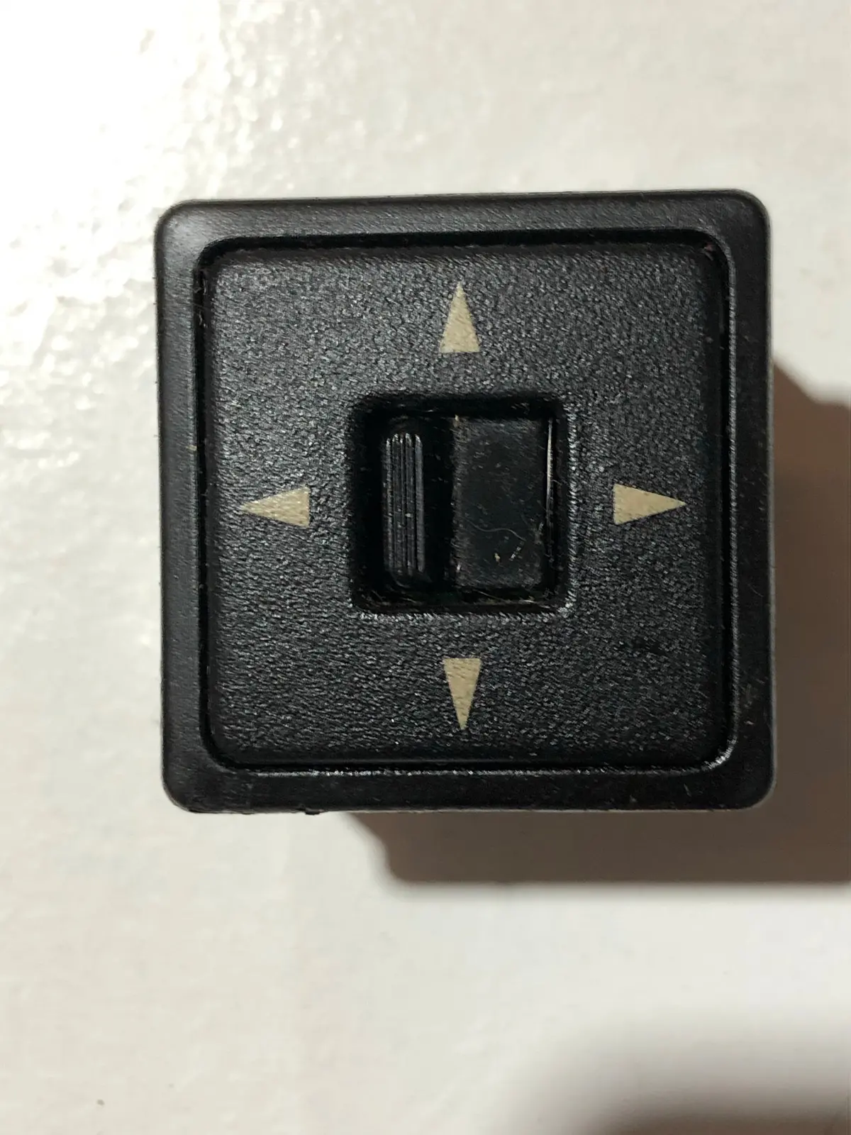 1999-2005 Mazda Miata Power Mirror Switch Gj84-66-600A 1