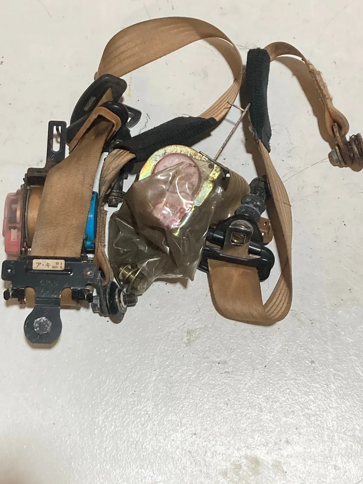 1990-1997 Mazda Miata Tan Seat Belt Set 1