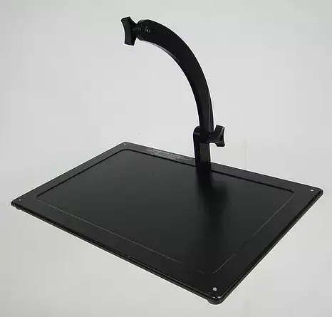System 4 Table/Lap Stand 1