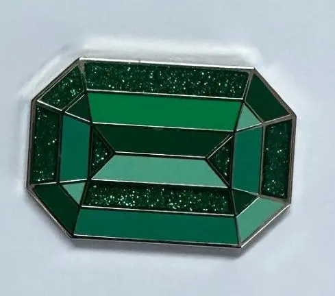 "The Dresden" Green Diamond Needle Minder 1